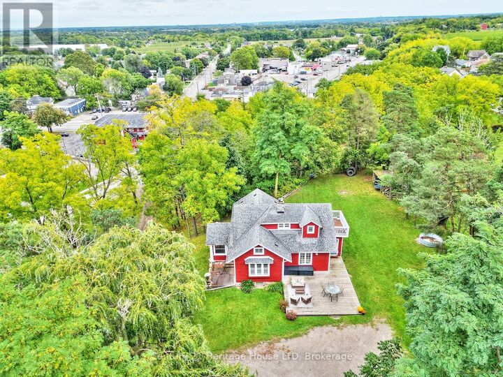 Photo de la propriété:  3426 King Street  ON L0R 2C0 