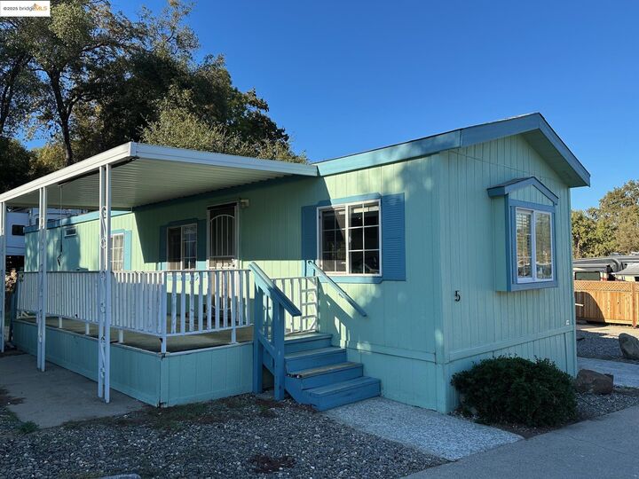 Property Photo:  14192 Tuolumne Road 5  CA 95370 