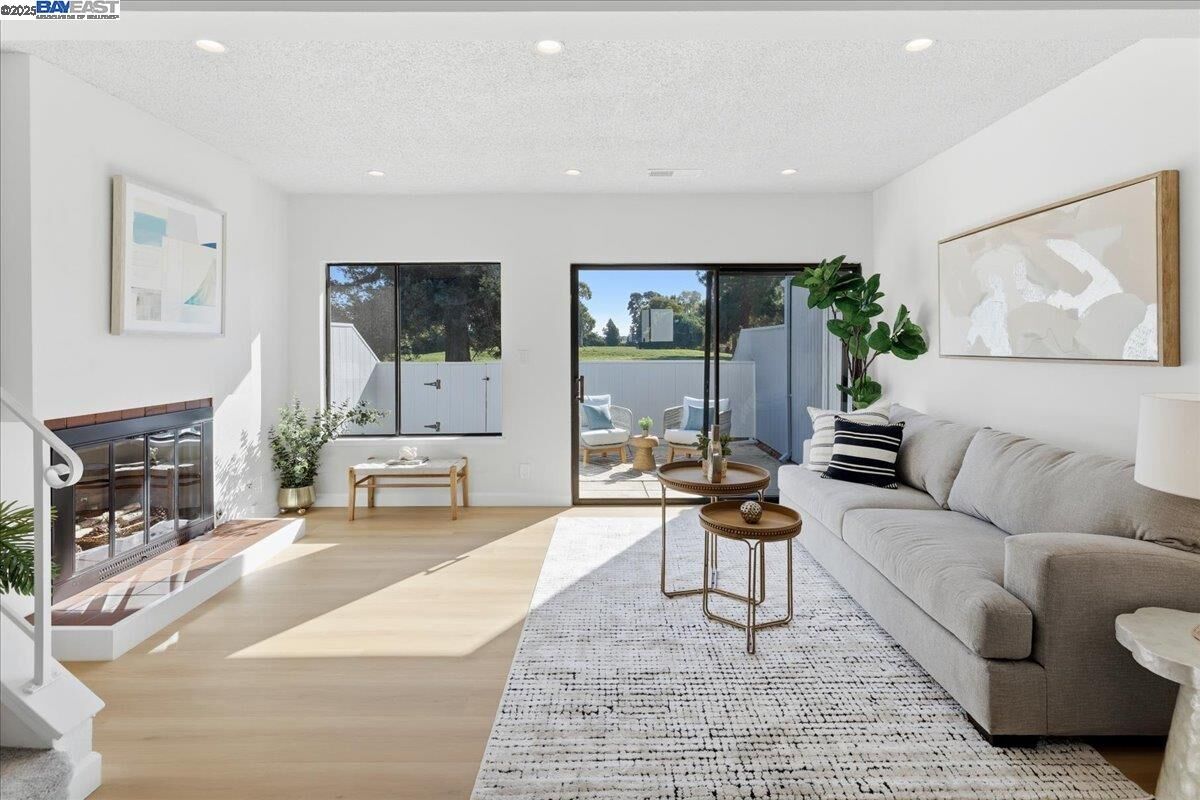 Property Photo: 1088 Azalea Ct CA 94541