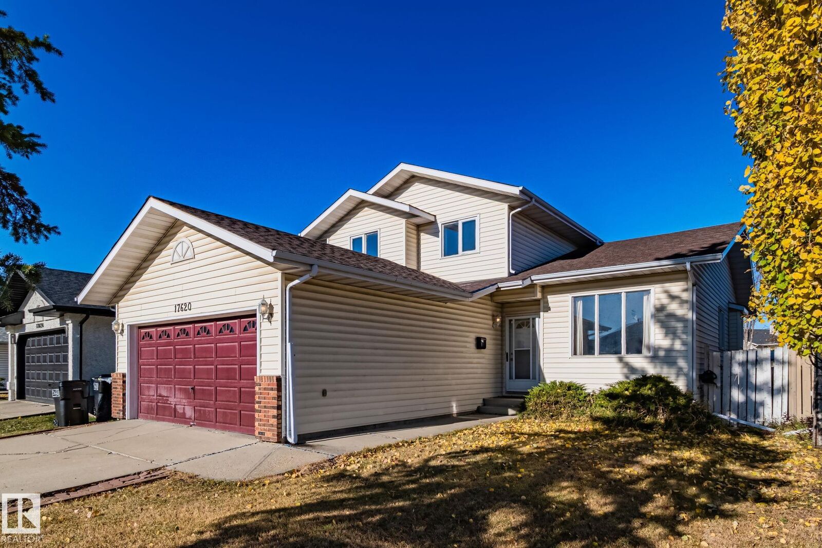 Property Photo:  17620 91 Avenue NW  AB T5T 5V7 