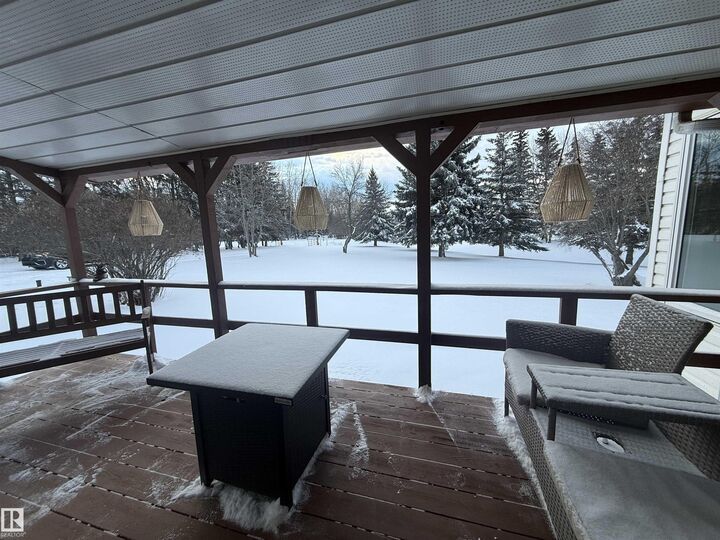 Property Photo:  25318 Twp Road 552  AB T8K 1P4 