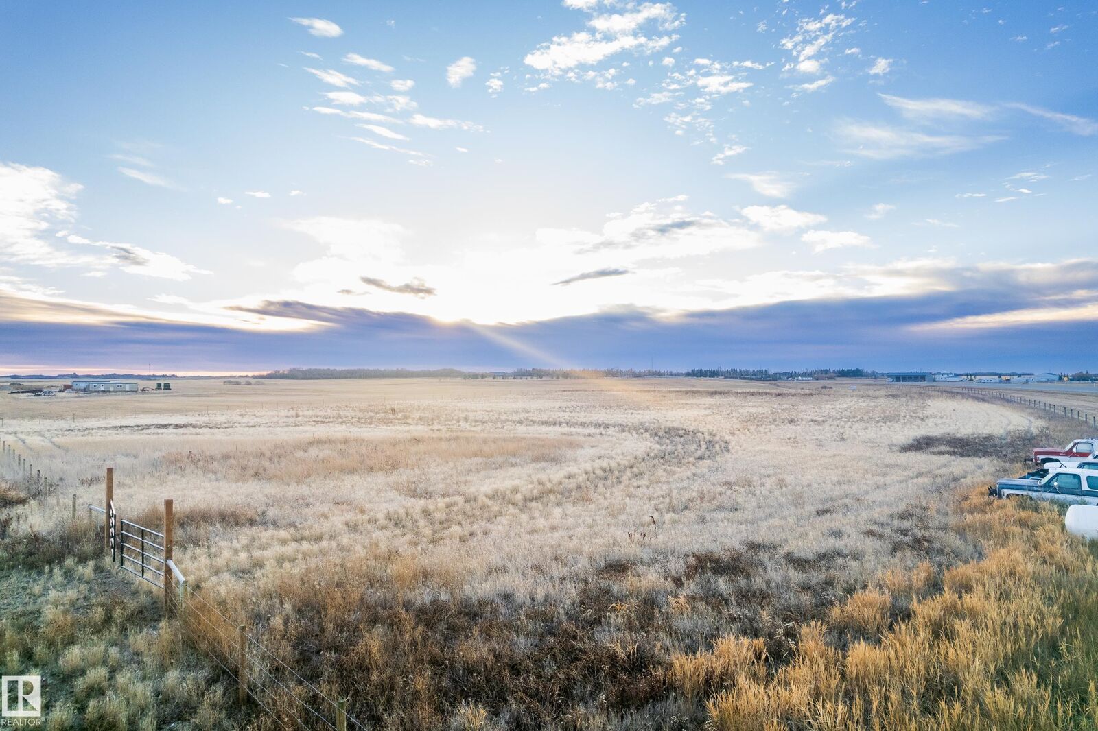 Photo de la propriété:  Hwy 44 RR 265  AB T8R 0J3 