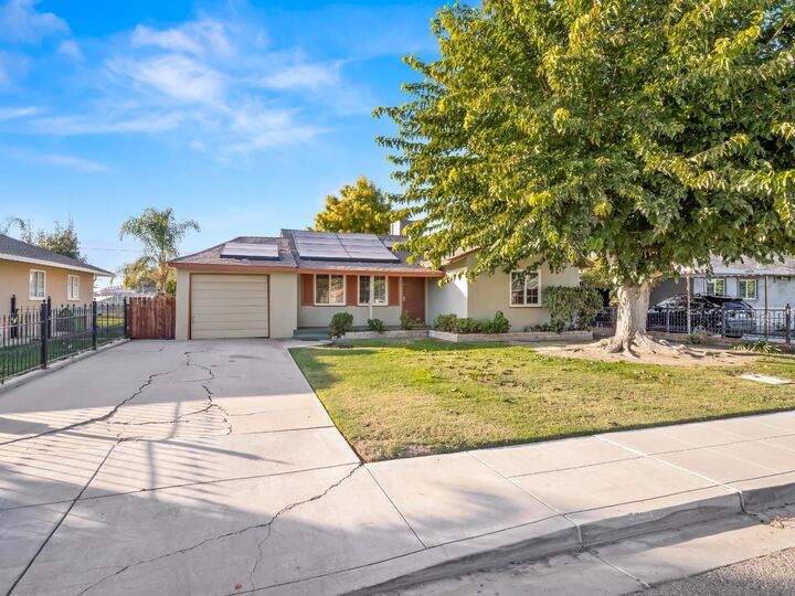 Property Photo:  1824 Vasquez Drive  CA 93622 