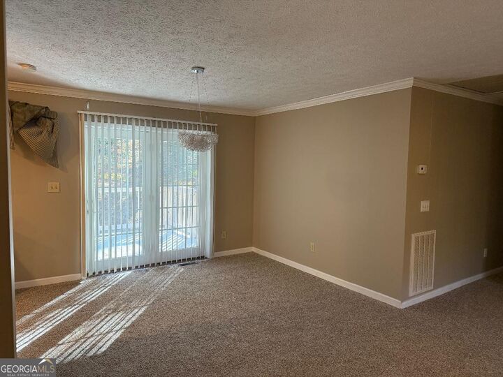 Property Photo: 382 Sherwood Drive GA 30523