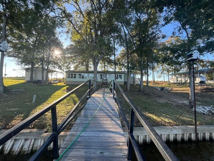 Property Photo: 2679 Parhams Road LA 71343