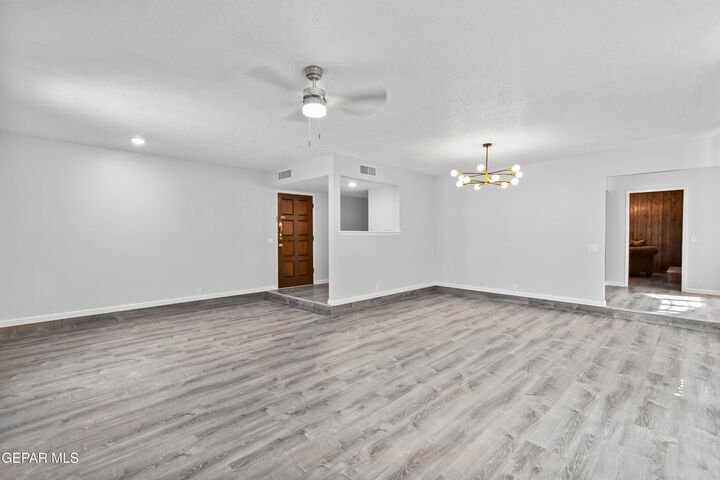 Property Photo: 200 S Maryland Street TX 79905