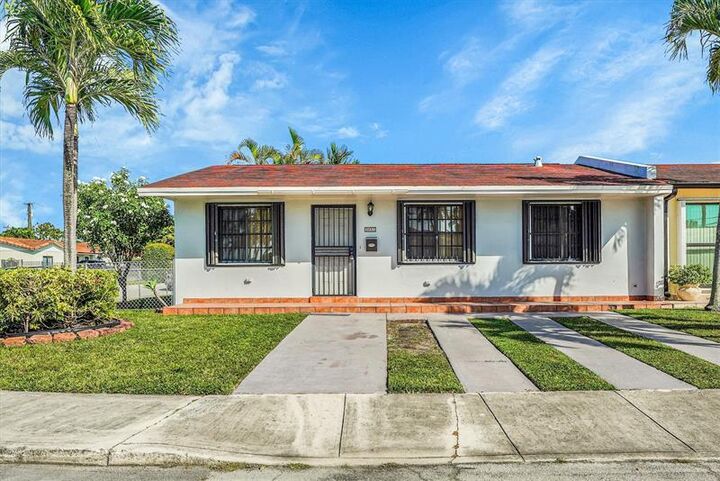 3851 SW 119th Ave  Miami FL 33175 photo