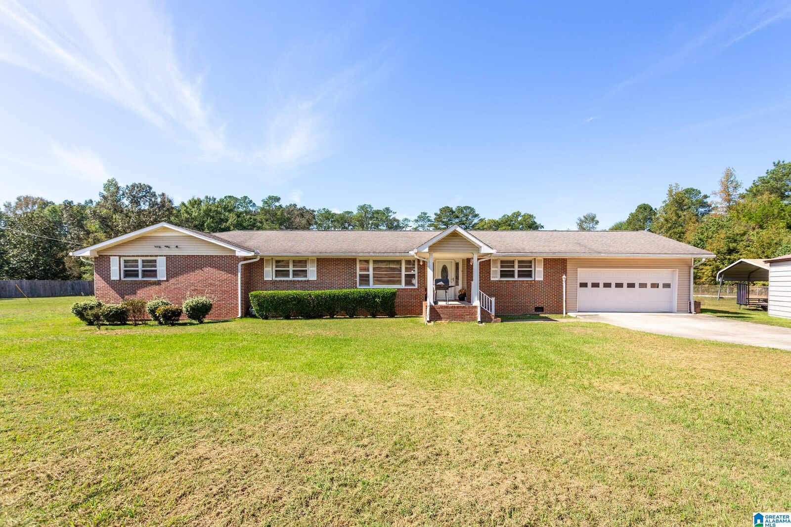 Property Photo:  890 Kelly Lynn Drive  AL 36207 