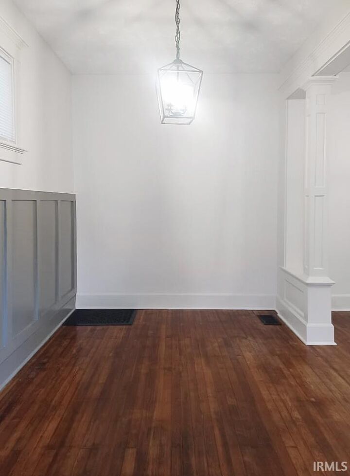 Property Photo:  2726 W Franklin Street  IN 47712 