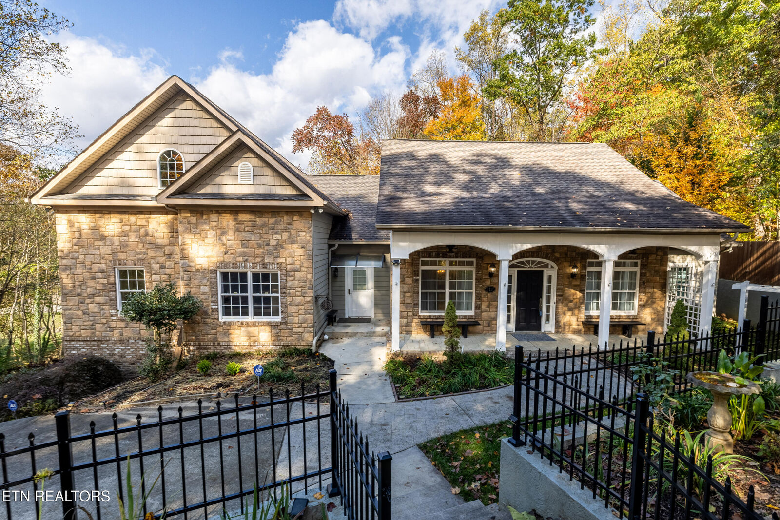 Property Photo:  2211 Richwood Drive  TN 37803 