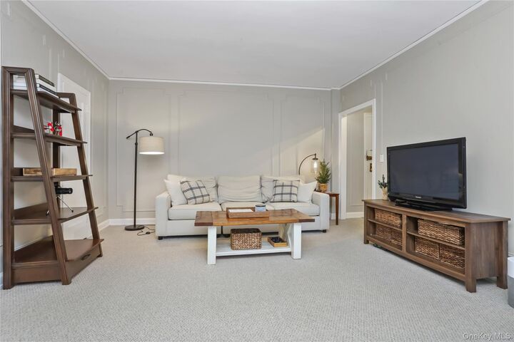 Property Photo: 155 Centre Ave 5E NY 10805