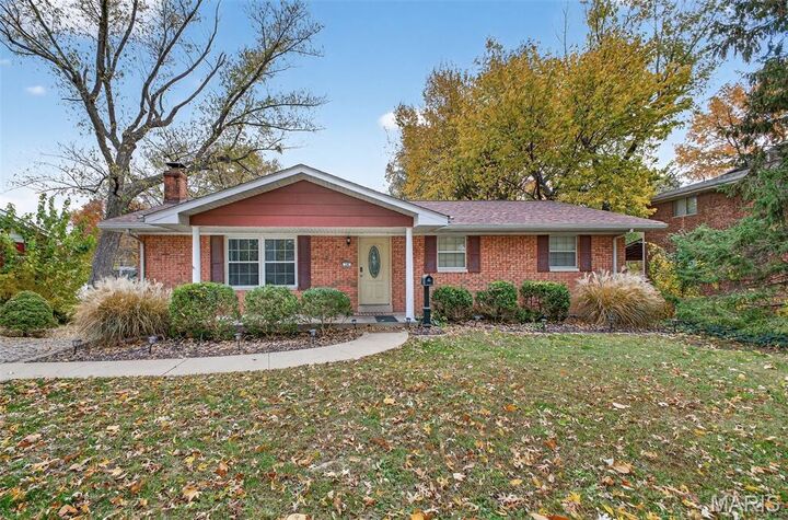 15 Englewood Drive  Swansea IL 62226 photo