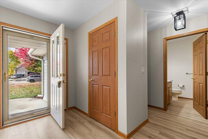 Property Photo:  1403 Carriage Dr  WI 53095 