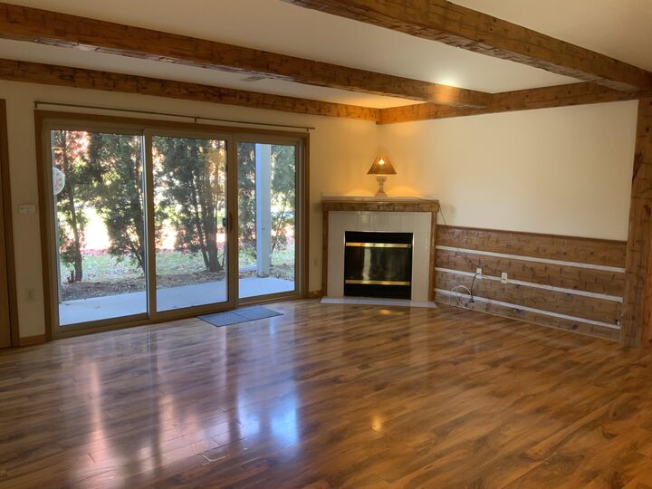 Property Photo: 976 Roseland Dr 2 WI 53040