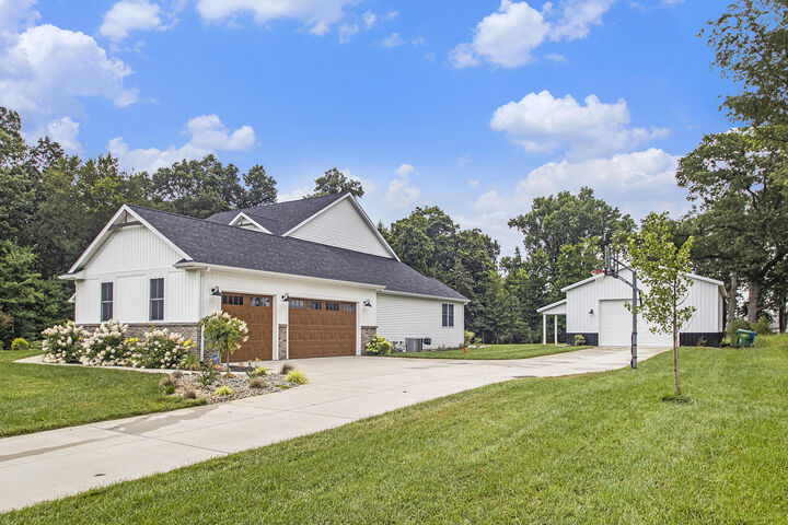 Property Photo:  68575 W Banks Drive  MI 49112 