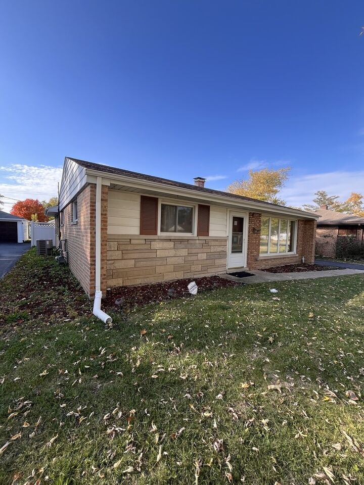 Property Photo: 17218 Park Avenue IL 60438