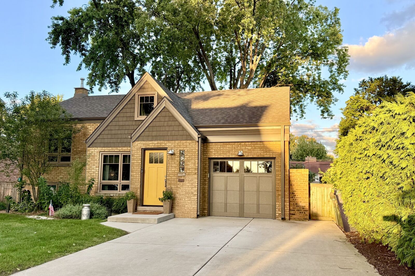 Property Photo:  9847 S Millard Avenue  IL 60805 