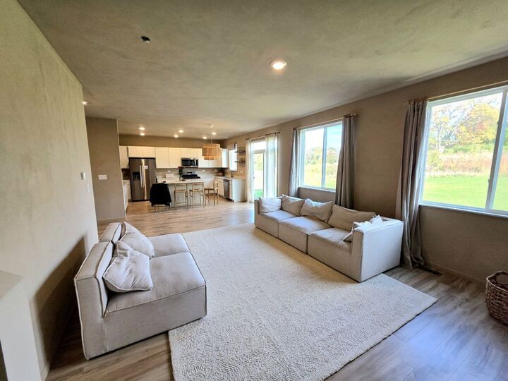 Property Photo: 2381 Fairview Circle IL 60098