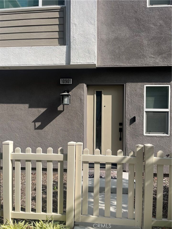 Property Photo: 10901 Montauk CA 90680