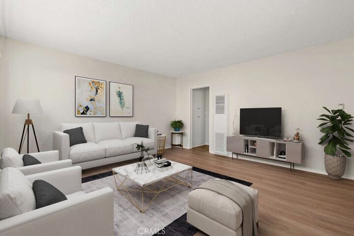 Property Photo:  437 W Glenoaks Boulevard  CA 91202 