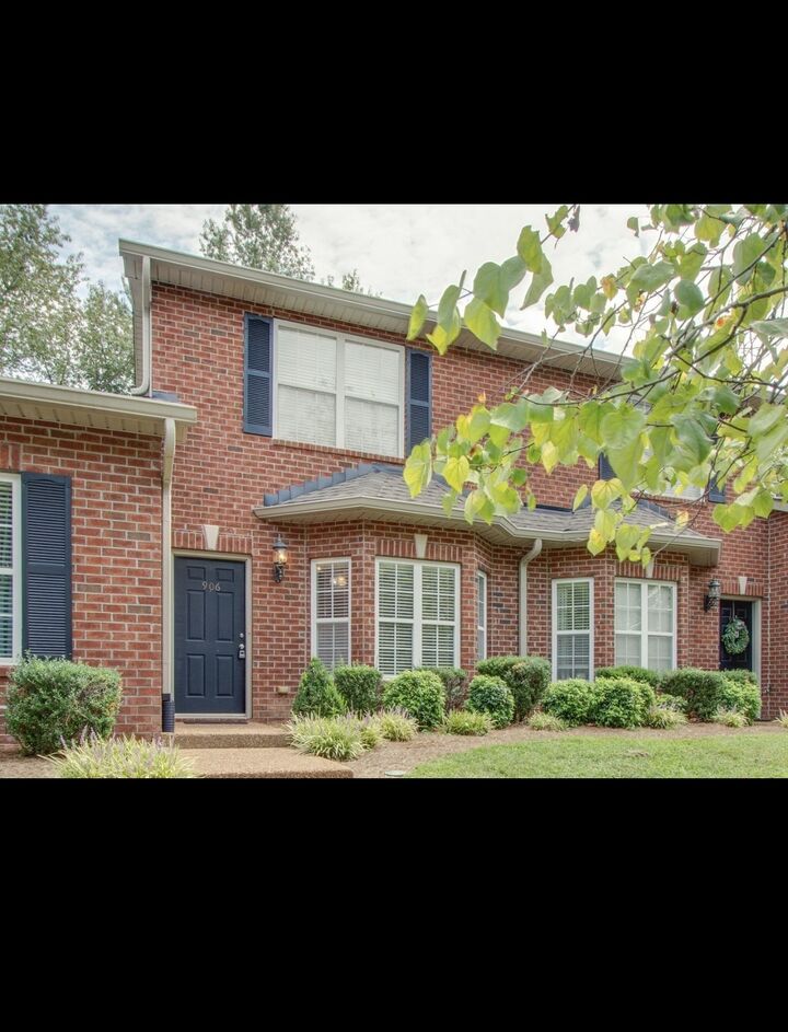 Property Photo: 906 Cashmere Dr TN 37179