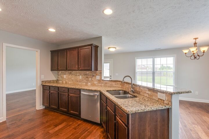 Property Photo: 2524 Auldridge Dr TN 37037