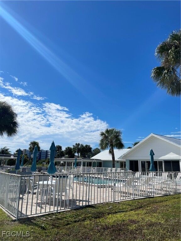 Property Photo: 13680 Ovenbird Drive FL 33908