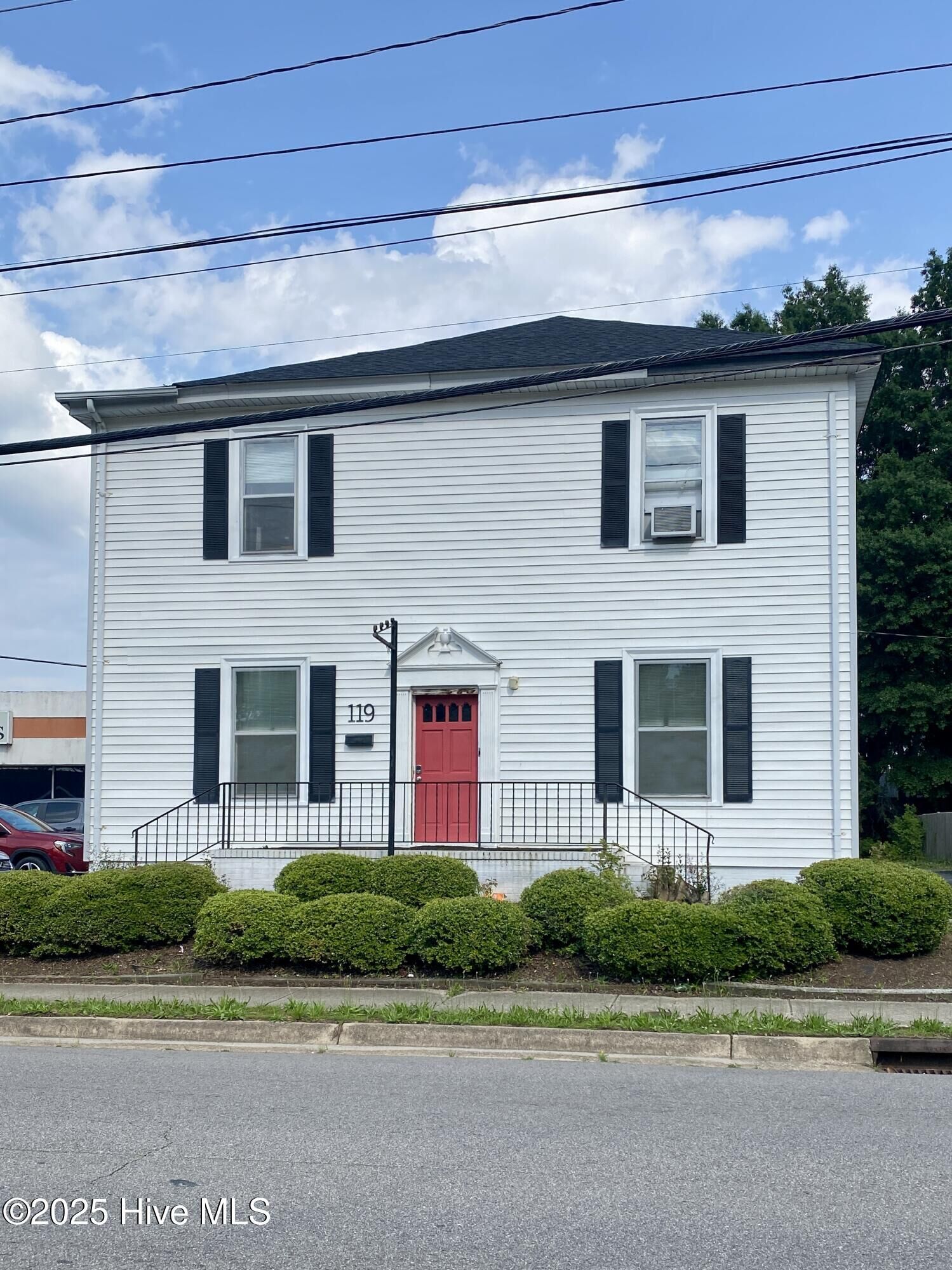 Property Photo: 119 S Grace Street NC 27804