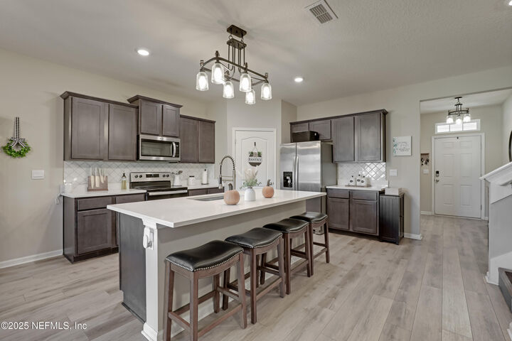 Property Photo:  3151 Lawton Place  FL 32043 