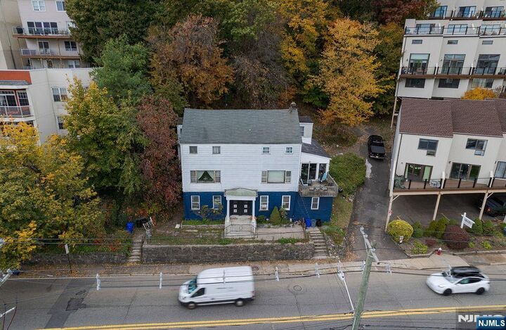 Property Photo:  1106-1108 River Road  NJ 07070 