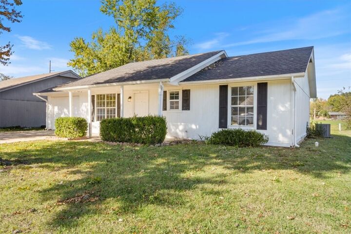 709 E Mimosa Place  Rogers AR 72756 photo