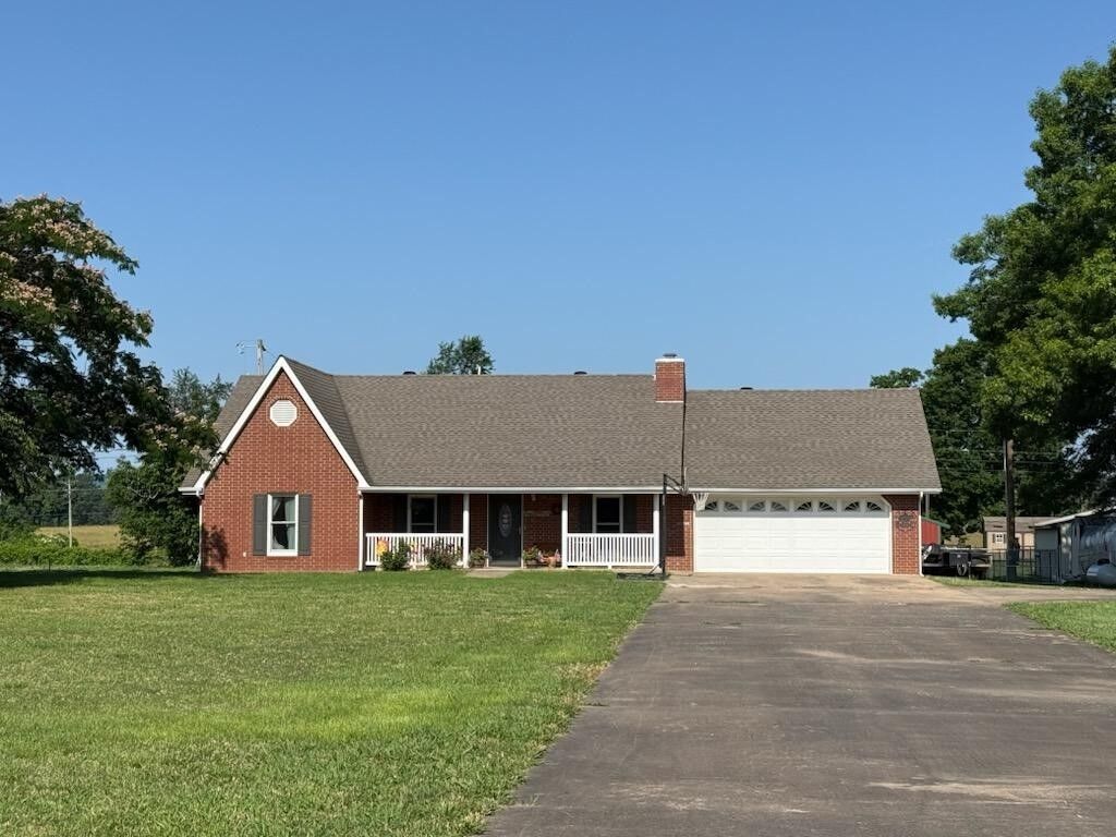 Property Photo:  205 Westwood  AR 72650 