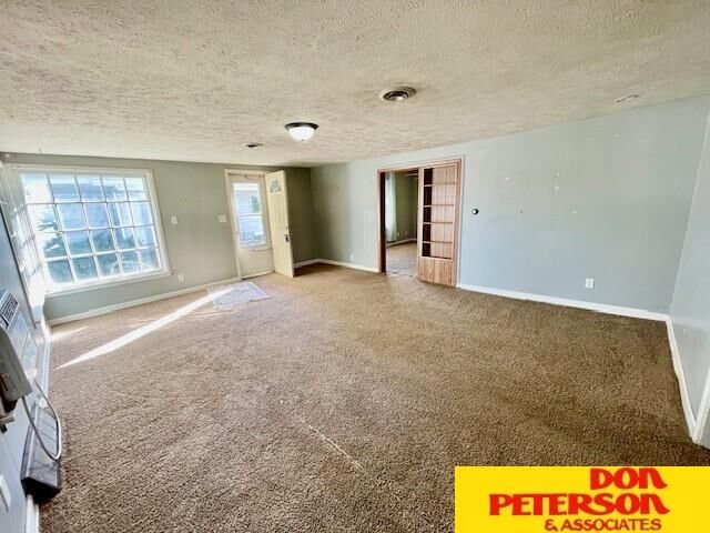 Property Photo:  103 W Elm Street  NE 68015 