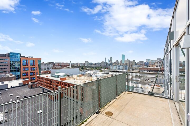 Property Photo: 25 Channel Center Ph204 MA 02210