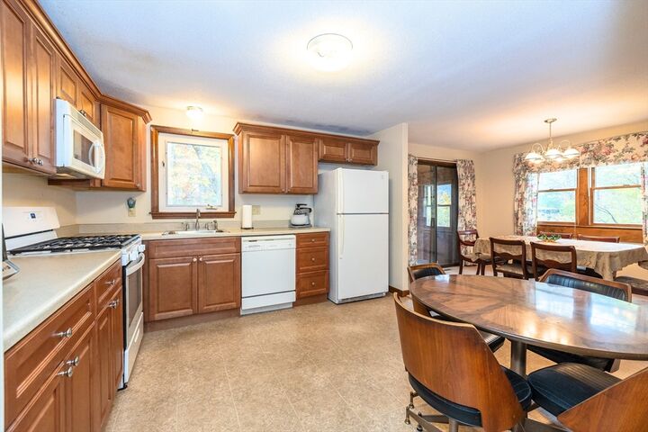 Property Photo:  6 Kohlrausch Ave  MA 01862 