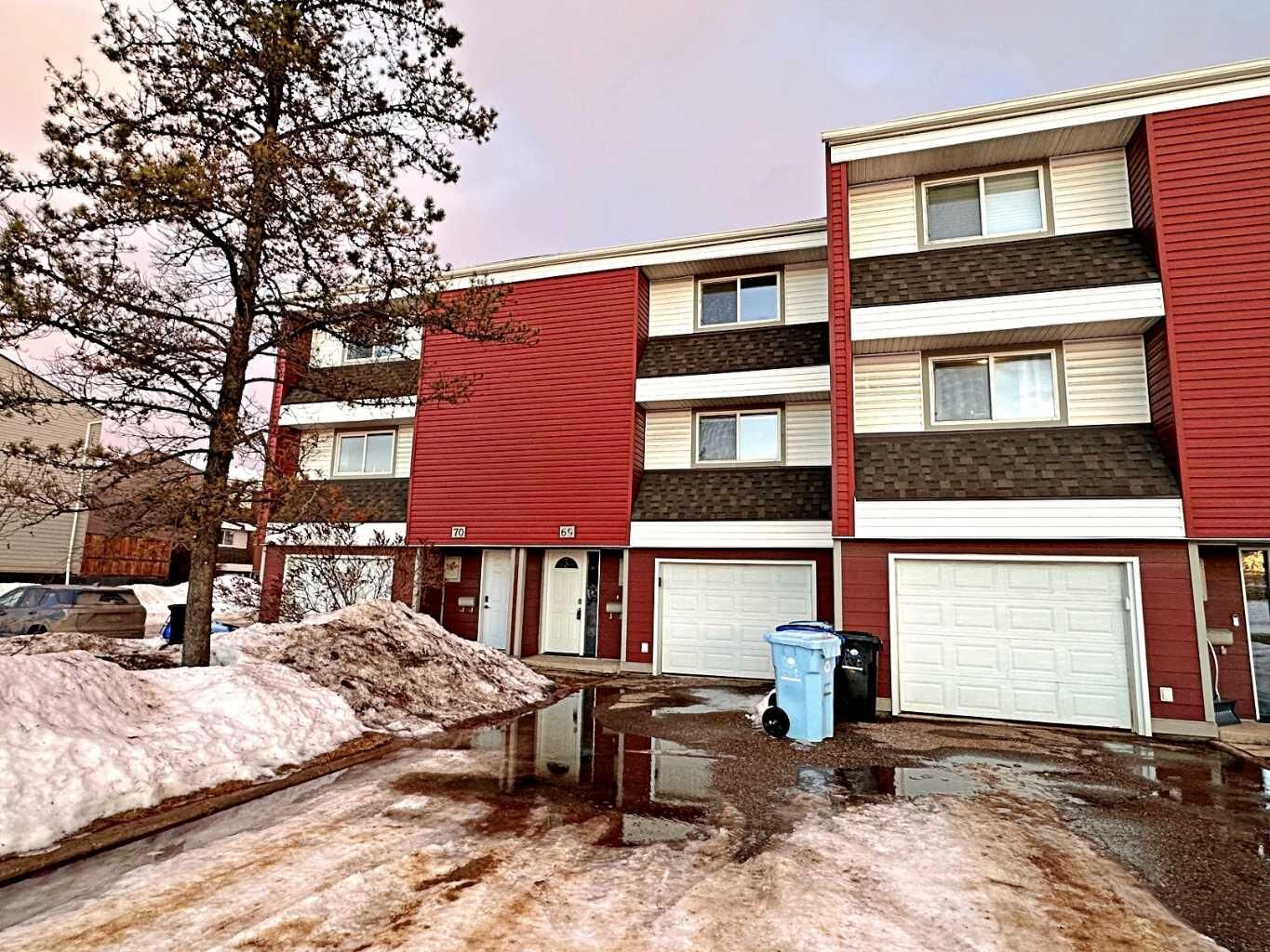 Property Photo:  400 Silin Forest Road 69  AB T9H 2S5 