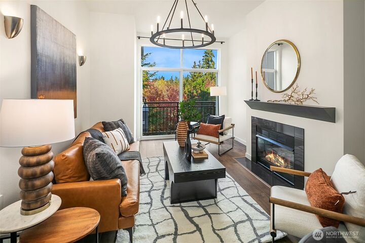 Property Photo:  521  7th Avenue 403  WA 98033 