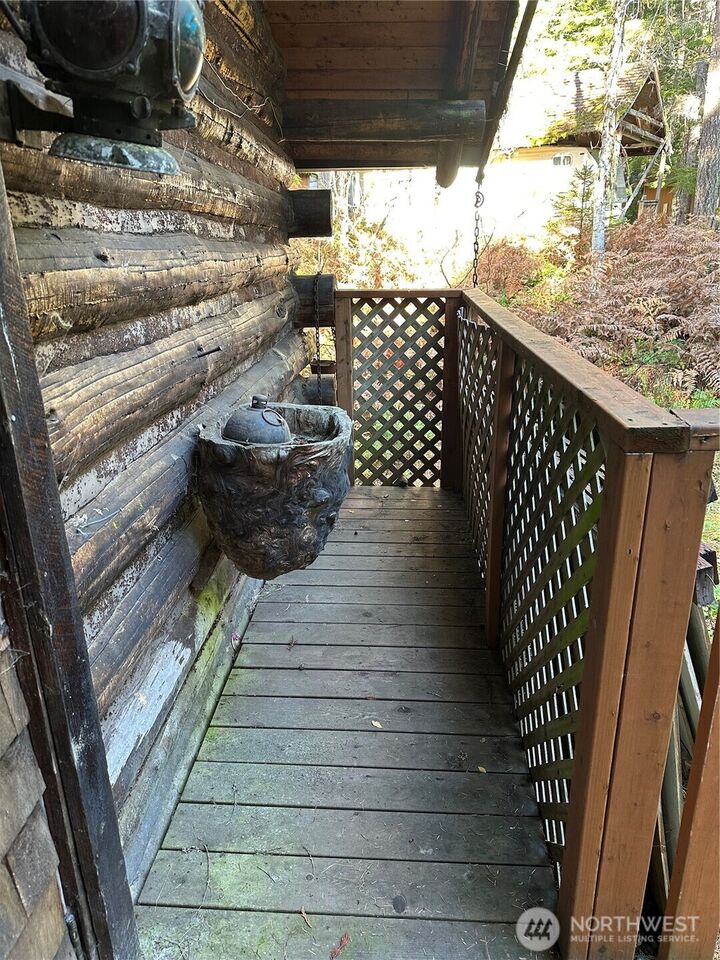 Property Photo:  20 N Deer Court  WA 98548 