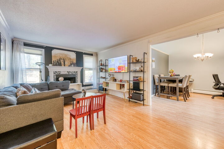 Property Photo: 42 Schoolhouse Crossing CT 06109