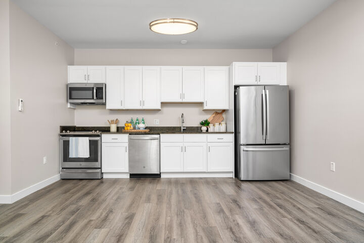 Property Photo:  401 Albany Turnpike 201  CT 06019 