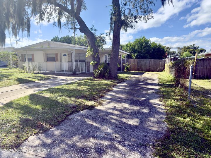 Property Photo:  4530 Coleridge Avenue  FL 32780 
