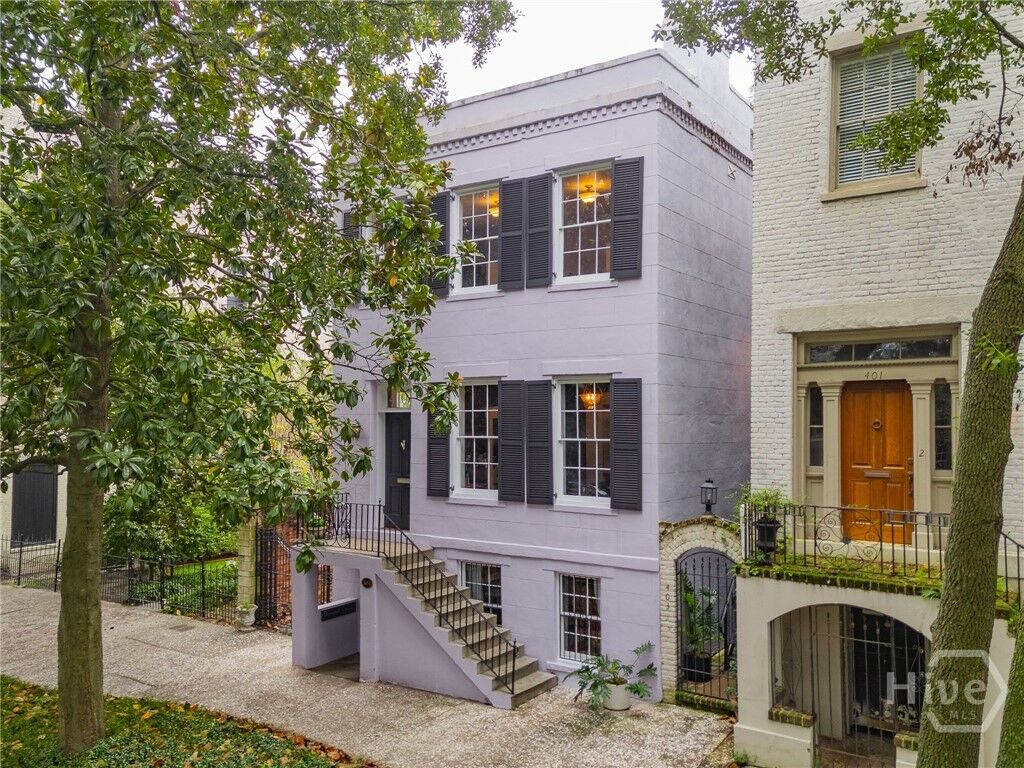 Property Photo: 405 E Liberty Street GA 31401