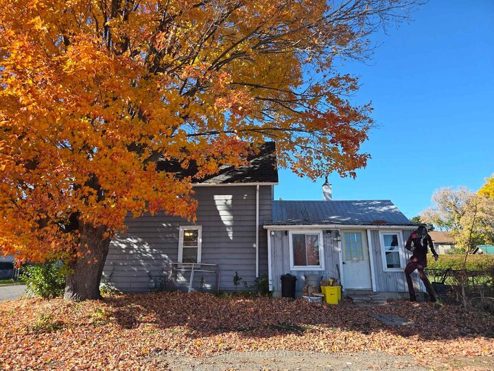 Photo de la propriété: 73 Alice Street ON K7A 2W6