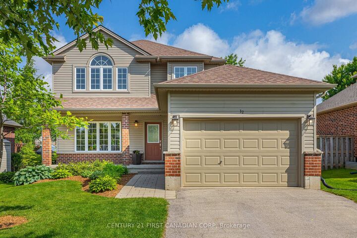 Photo de la propriété: 32 Stonefield Lane ON N0M 2A0