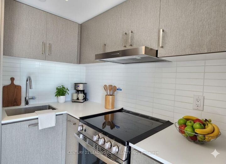 Property Photo:  219 Dundas Street E 701  ON M5A 0V1 