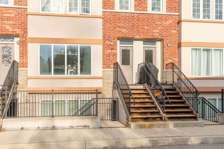 Property Photo: 174 Bronte Street S 304 ON L9T 1Y8