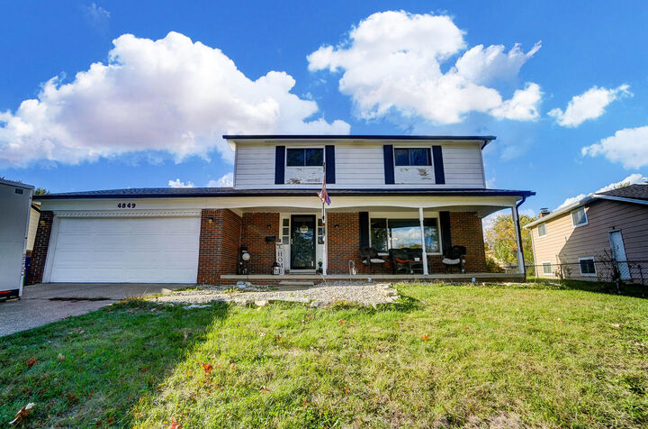 Property Photo: 4849 Heatherton Drive OH 43229