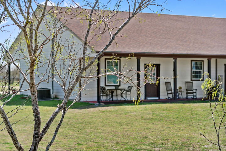 Property Photo: