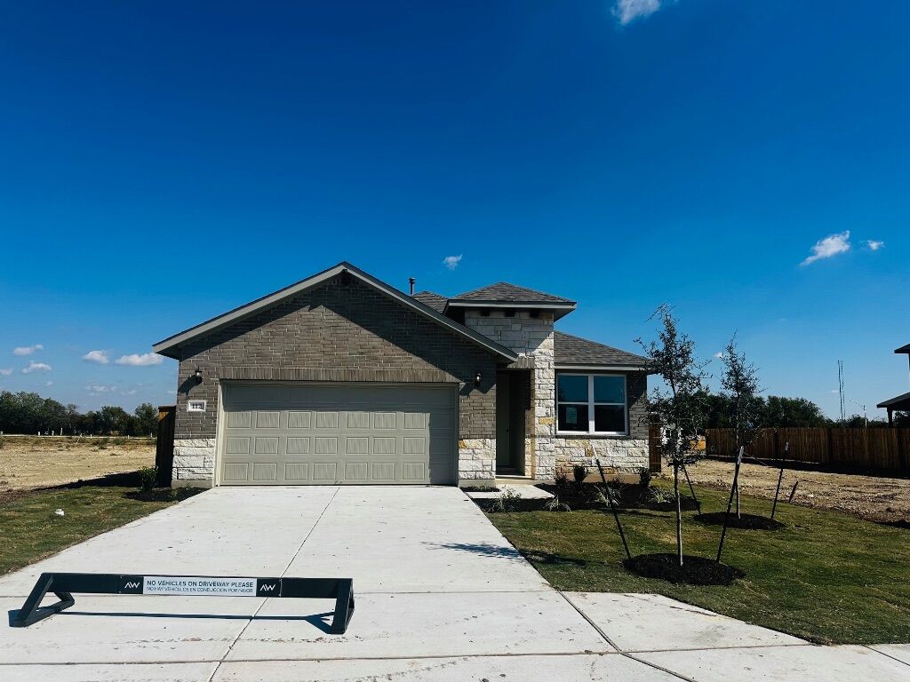 Property Photo: 112 Jans Way TX 78626