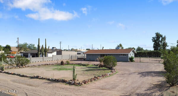Property Photo:  11527 E 6th Avenue  AZ 85120 
